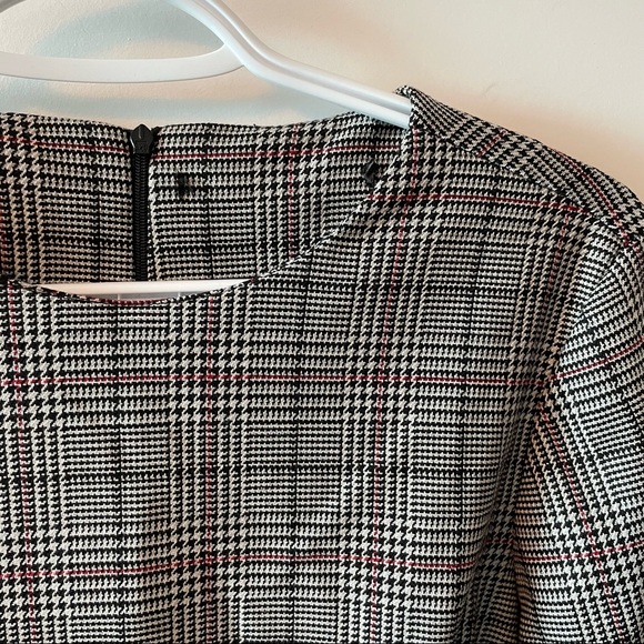 Flare Sleeve Plaid Dress - Picture 3 of 4